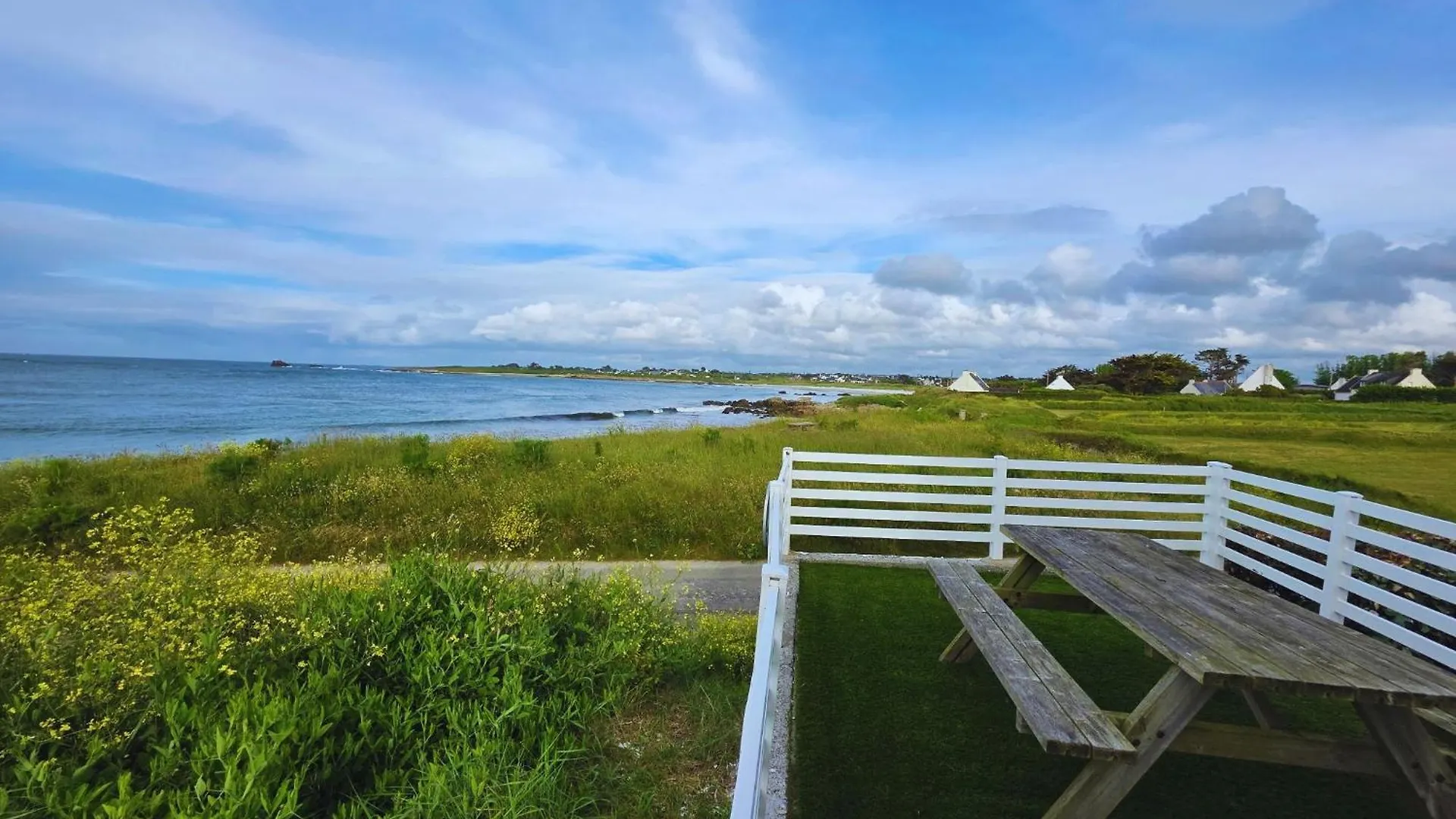 Casa de Férias Charmante Maison Avec Vue Mer Panoramique Et Acces Direct Aux Magnifiques Plages Plouguerneau